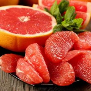 Bán 2 kg bưởi đỏ Tiến Vua cho khách hàng A