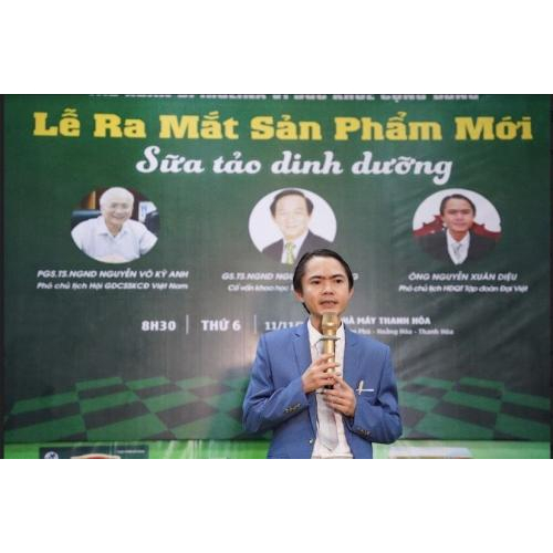 2. Đội ngũ chuyên gia, nhà khoa học, lãnh đạo Tập đoàn có nhiều năm kinh nghiệm tổ chức điều hành hoạt động sản xuất, kinh doanh