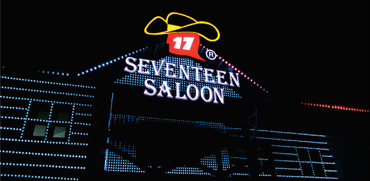 Công trình: Thiết kế ánh sáng bar Seventeen Saloon