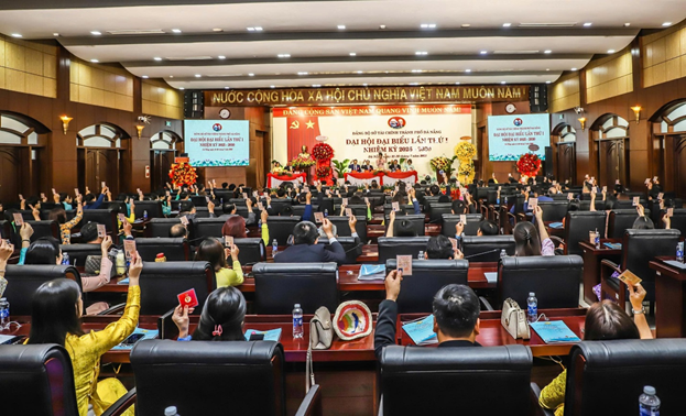 Tổ chức bộ máy