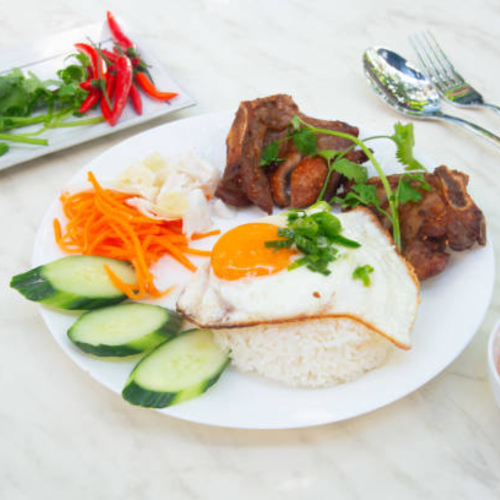 Cơm Sườn Trứng