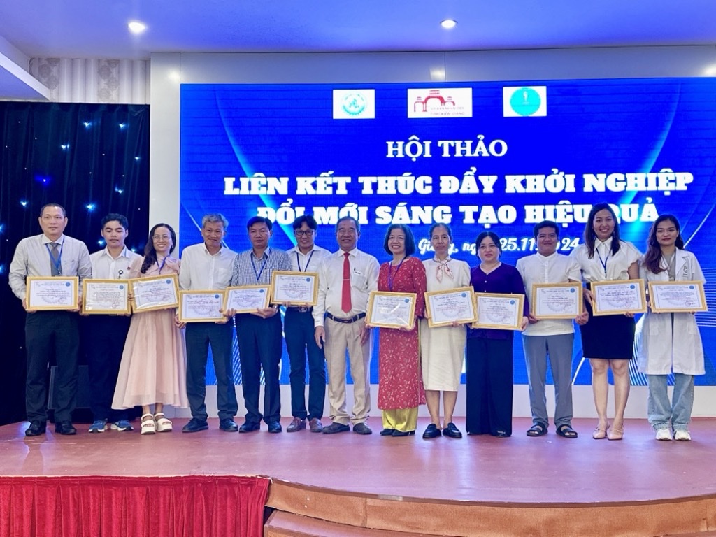 Hội thảo và hội chợ