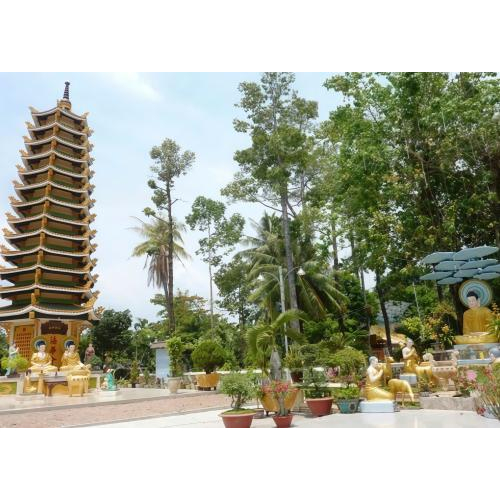 Kiến Trúc cổ kính và Không Gian Văn Hóa