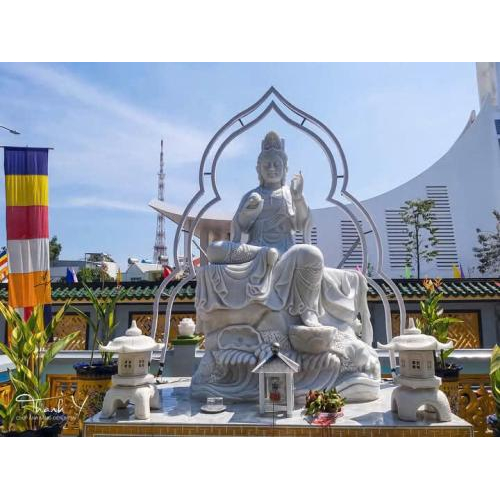 Kiến Trúc cổ kính và Không Gian Văn Hóa