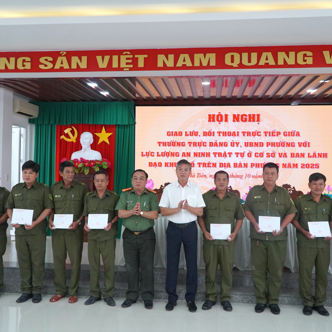 Phường Hà Tiên: Hội nghị giao lưu, đối thoại trực tiếp giữa Thường trực Đảng ủy, UBND phường với lực lượng an ninh trật tự cơ sở và Ban lãnh đạo các khu phố